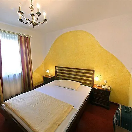 Готель Mama Muh Self-check-in