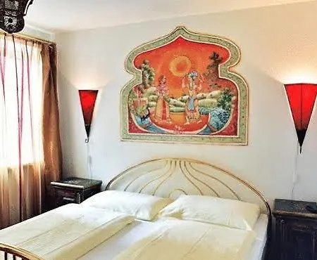 Mama Muh Self-check-in Hotel