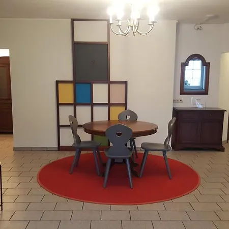 Готель Mama Muh Self-check-in